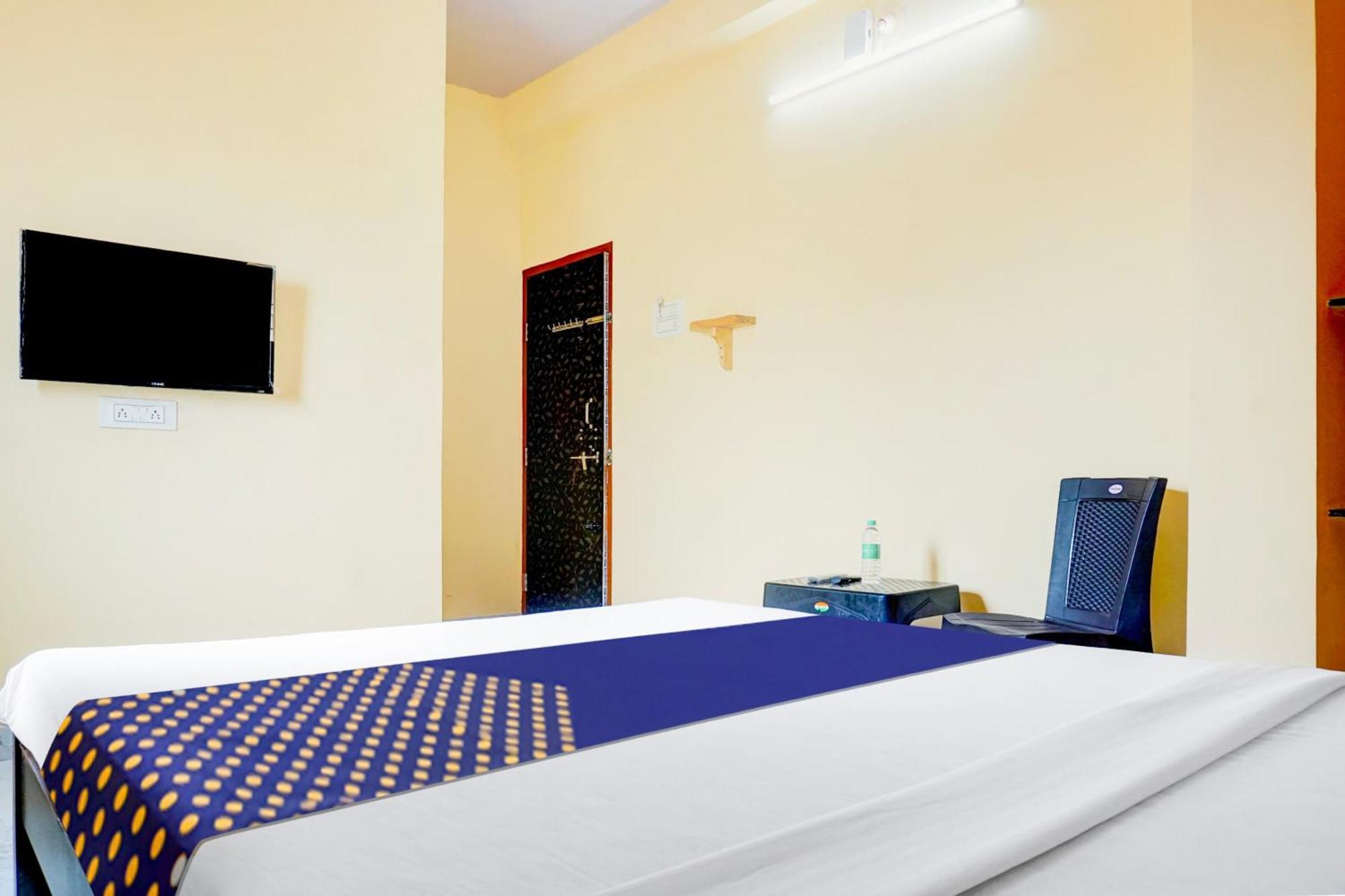 Spot On Hotel Shree Samarth Lodging Kolhapur Zewnętrze zdjęcie
